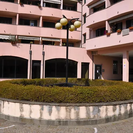 Le Petit Jolie Lecco